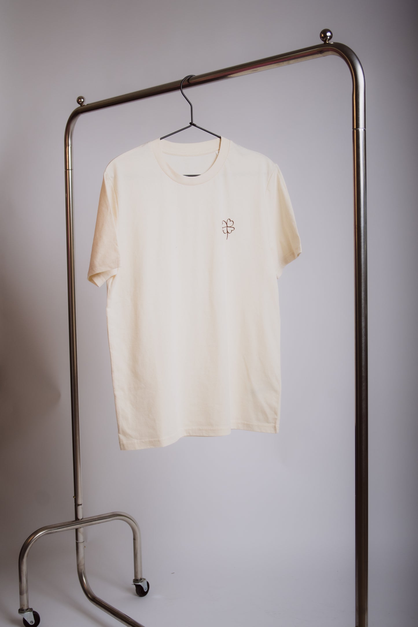 Klavertje Beige